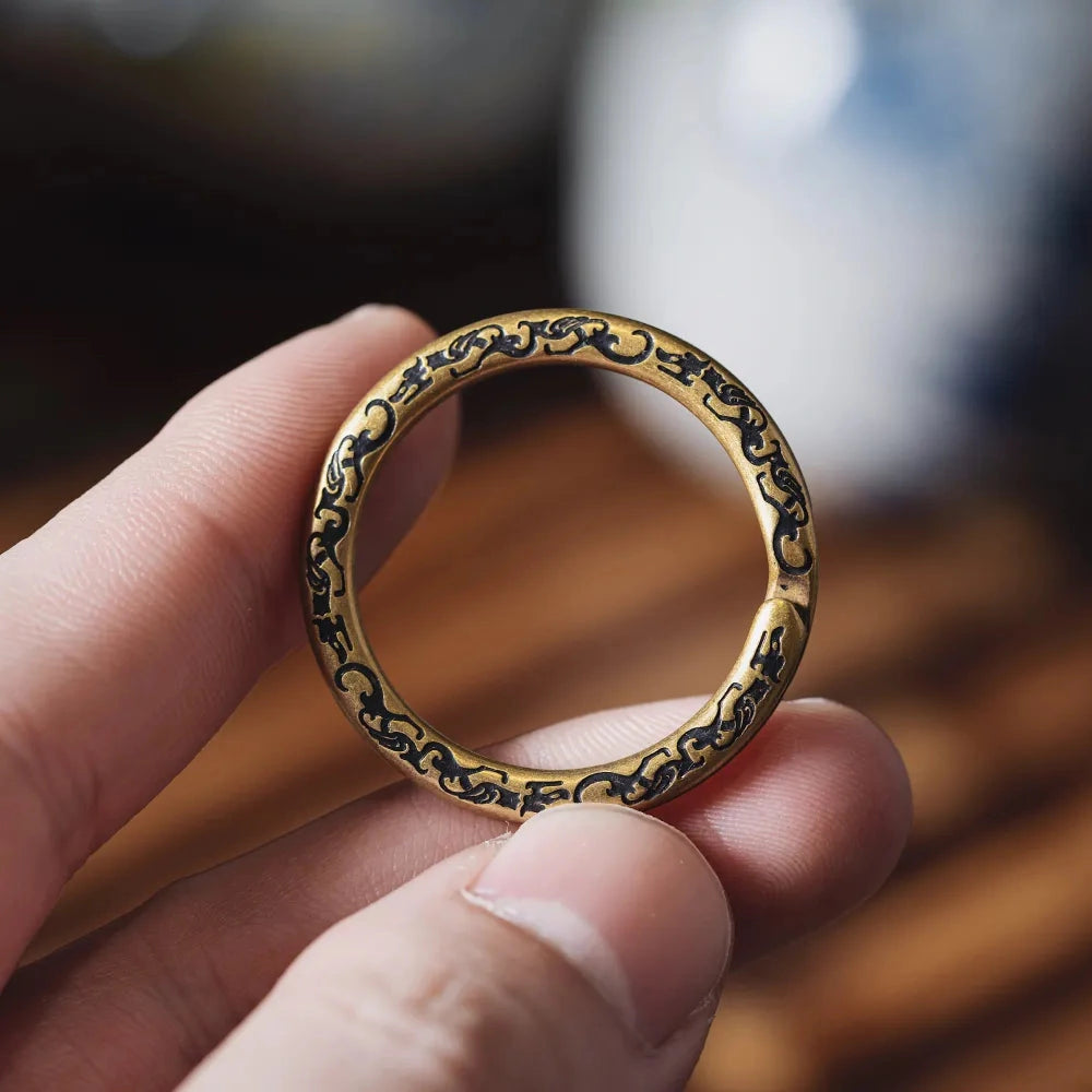 Brass Dragon-patterned Key Ring Details 05