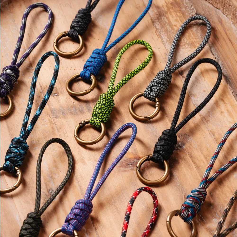Messing-Paracord-Geflochtene Schlüsselanhänger-Details 01