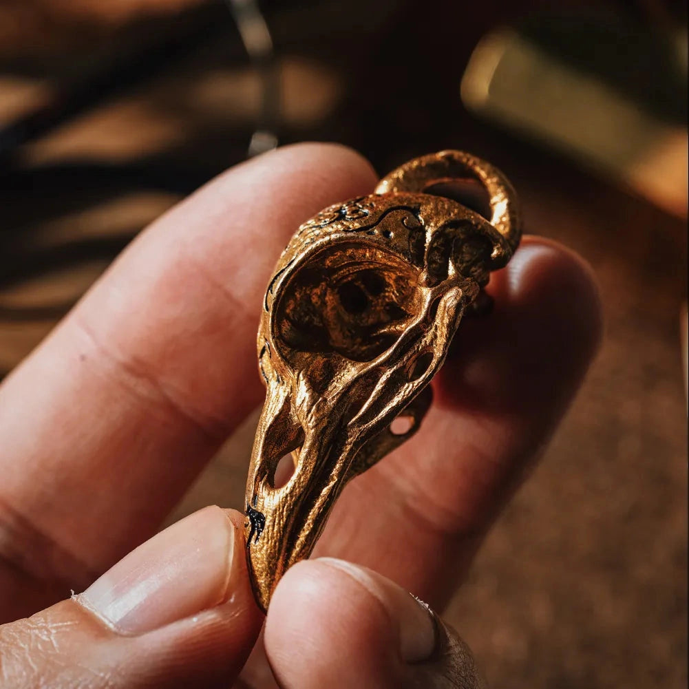 saltlume.com Raven Skull Pendant - image 6