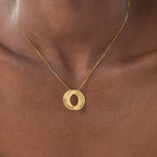 Interlocking circle necklace detail 4