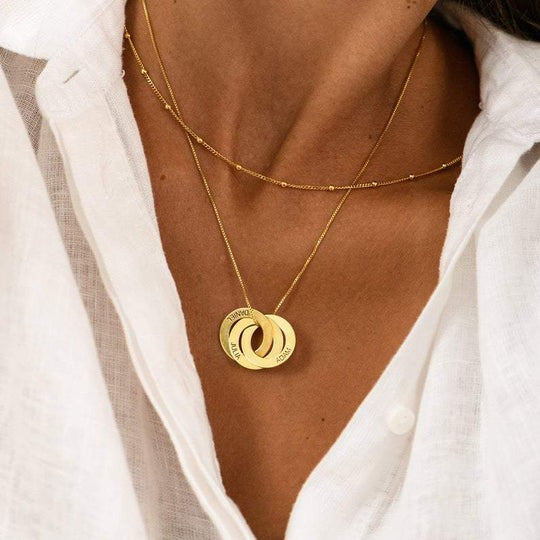 Interlocking circle necklace detail 10