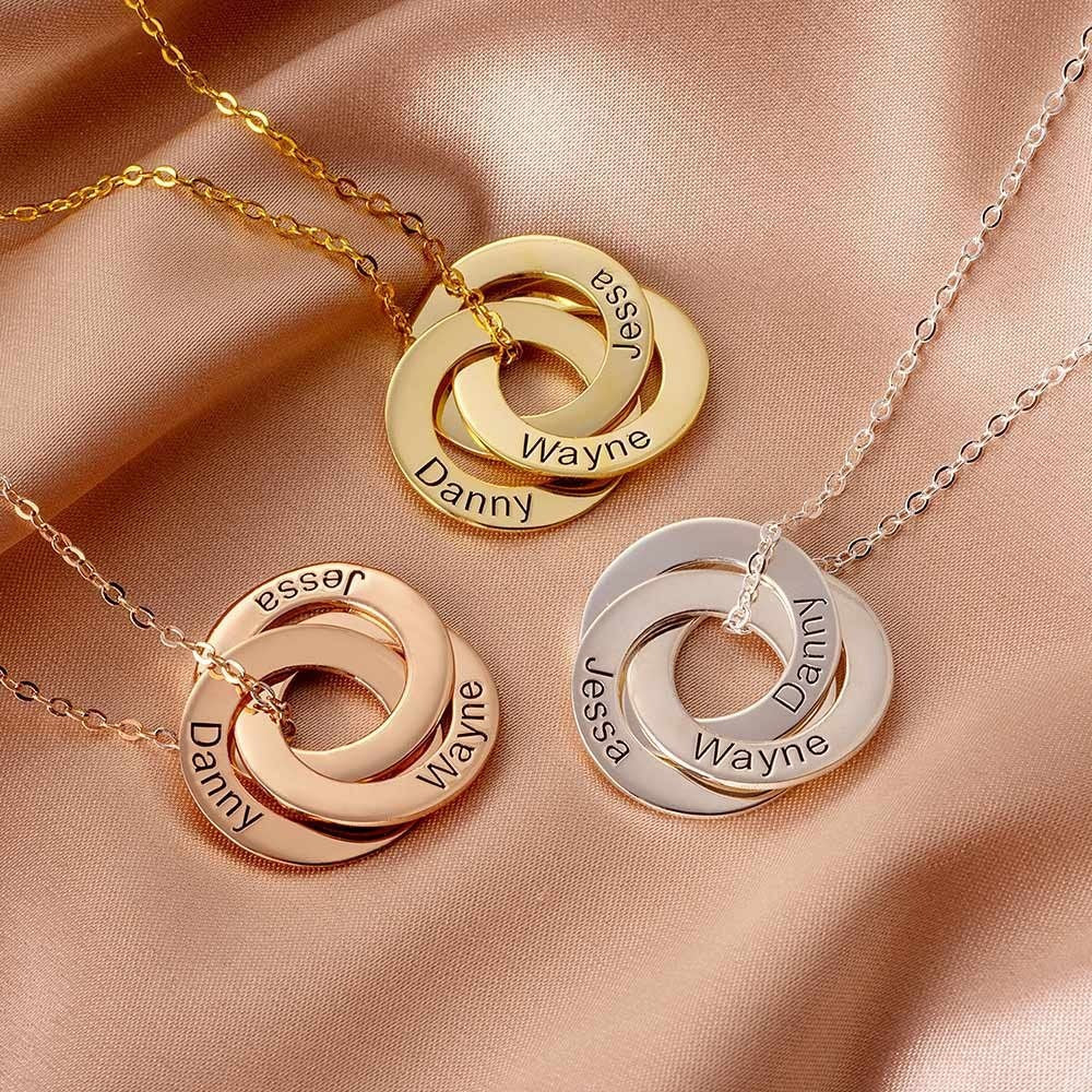 Interlocking circle necklace detail 12