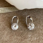 Detail media: minimalist stud earrings 3