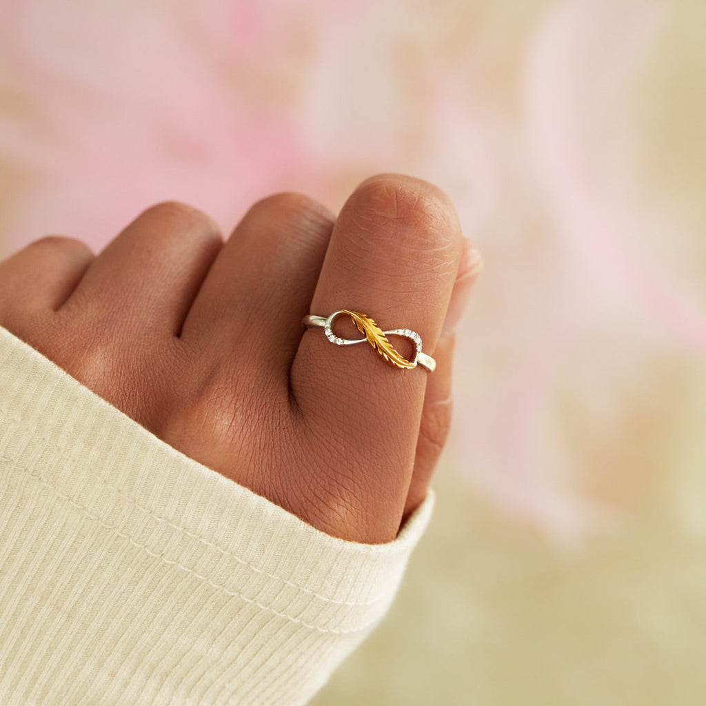 Plume Feather Infinity Ring