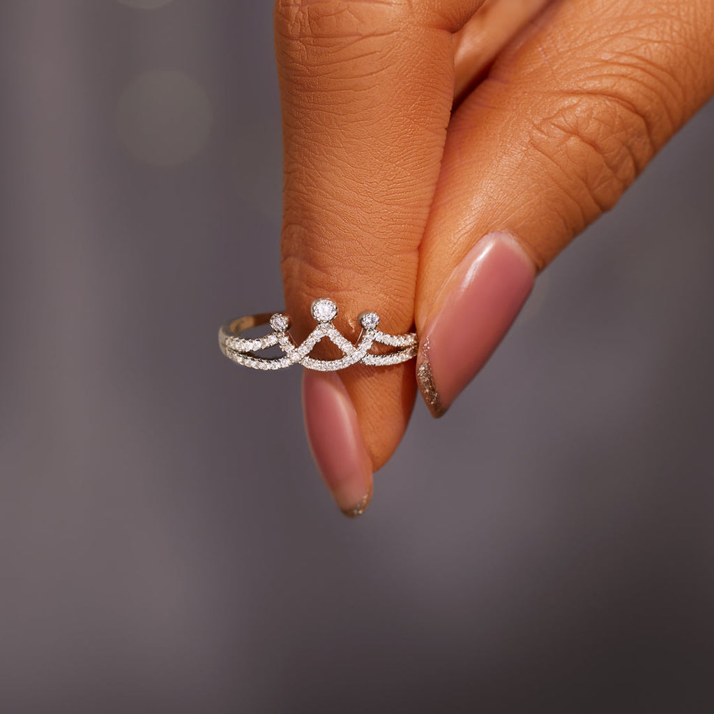 Queen Minimalist Crown Ring