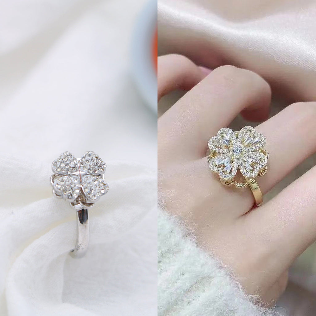 Four-Leaf Clovers Rotating Ring