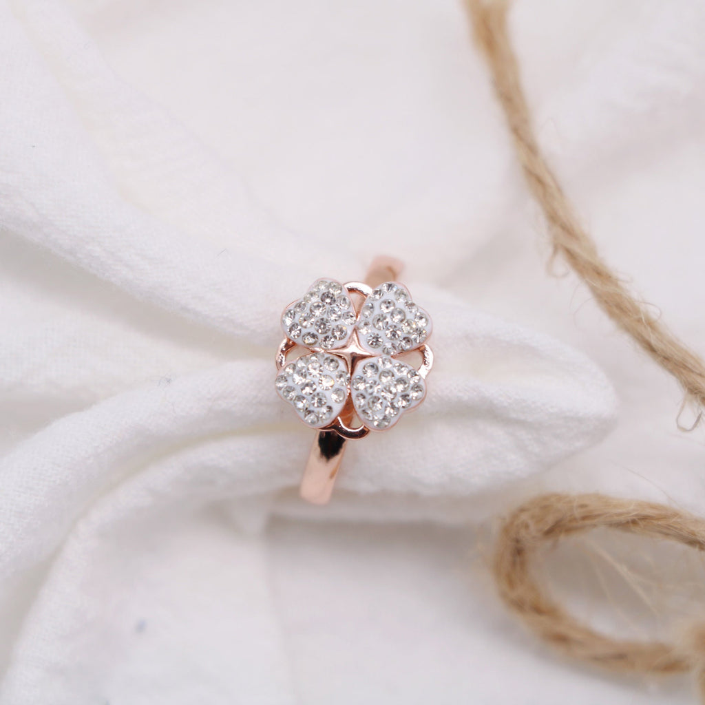 Four-Leaf Clovers Rotating Ring