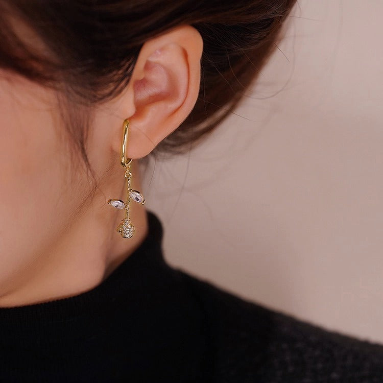 Rose Ear Clip