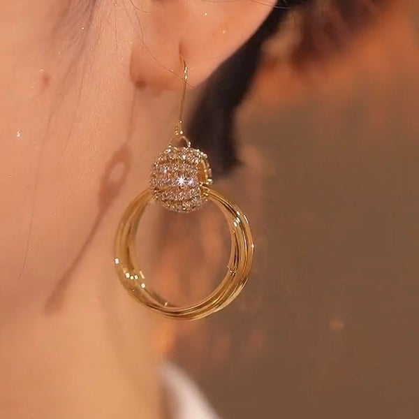 Sparkling Circle Earrings