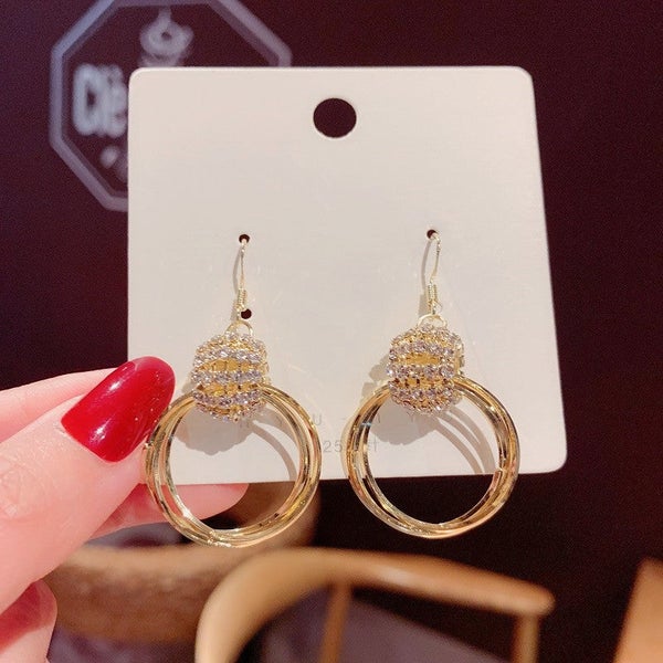 Sparkling Circle Earrings