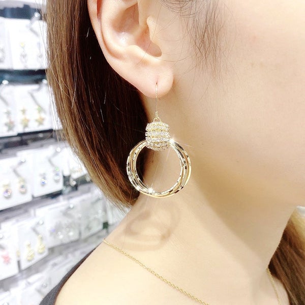 Sparkling Circle Earrings