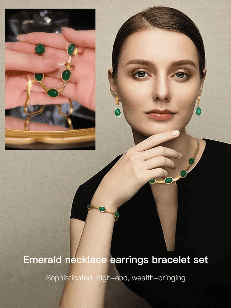 Emerald Jewelry Set