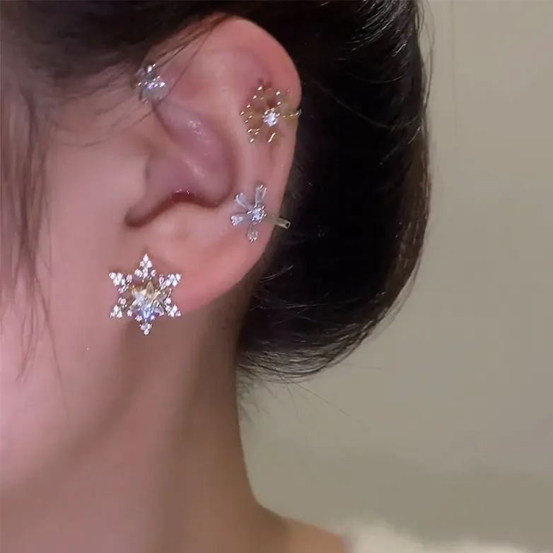 Rotatable Snowflake Zircon Earrings