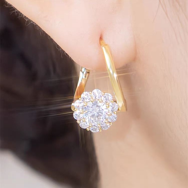 Rotatable Zircon Earrings