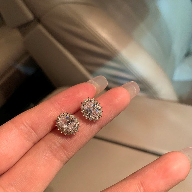 French Style Zircon Sparkling Earrings