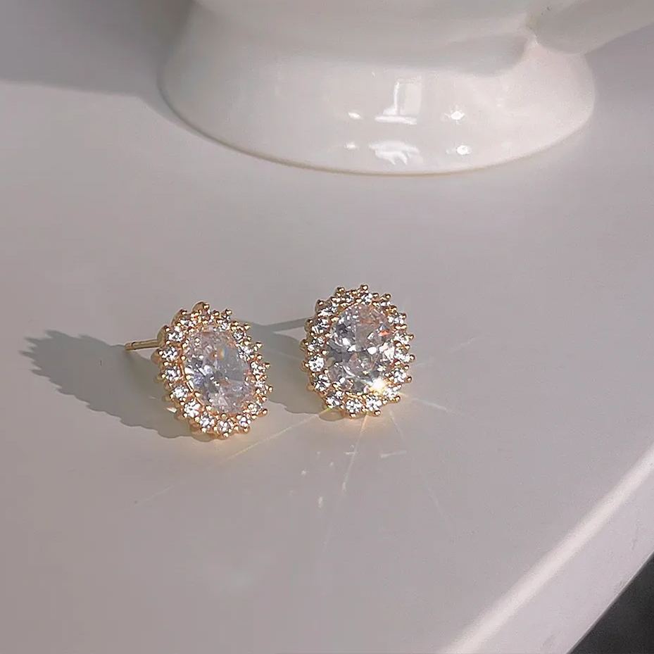 French Style Zircon Sparkling Earrings