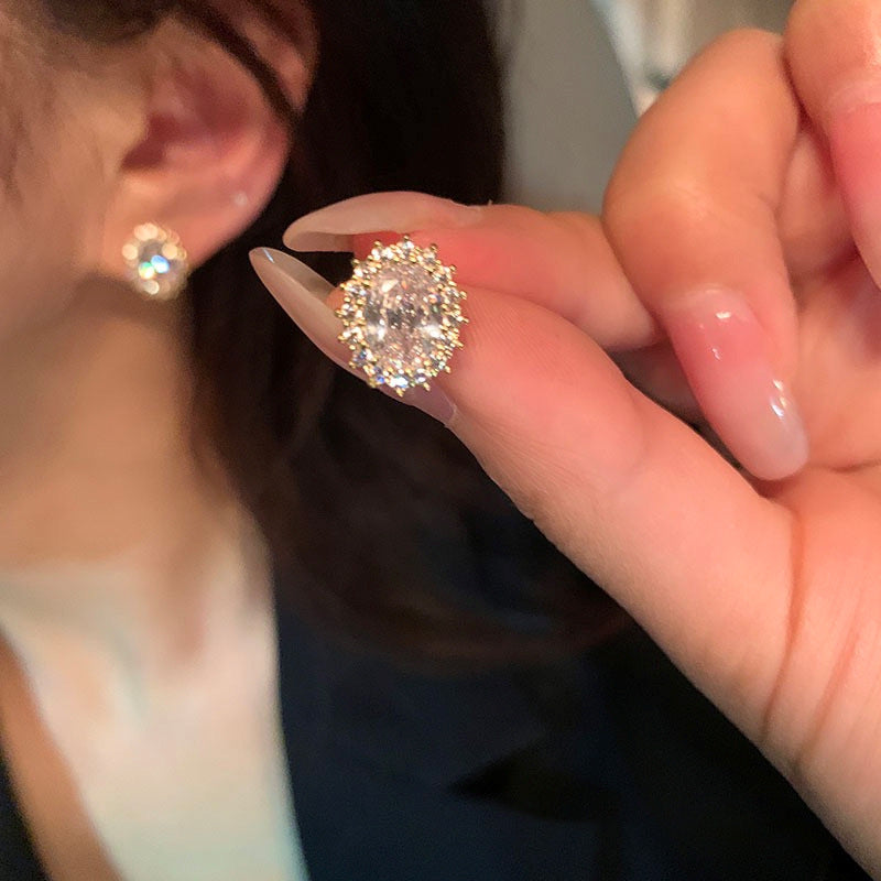 French Style Zircon Sparkling Earrings