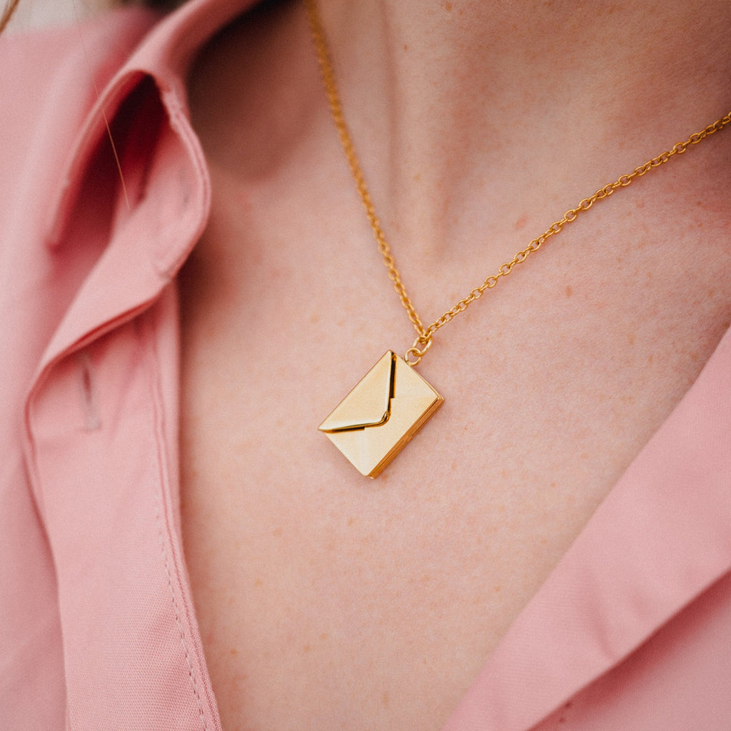 Customized Envelope Necklace