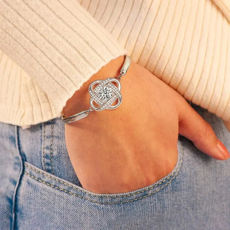 For Daughter - I Am Always With You Diamond Knot Bracelet