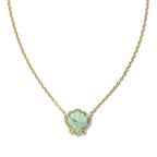 Shell Pendant Necklace in Gold