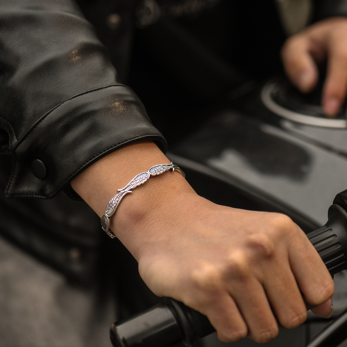 For Memorial - Hug From Heaven Angel Wings Bracelet