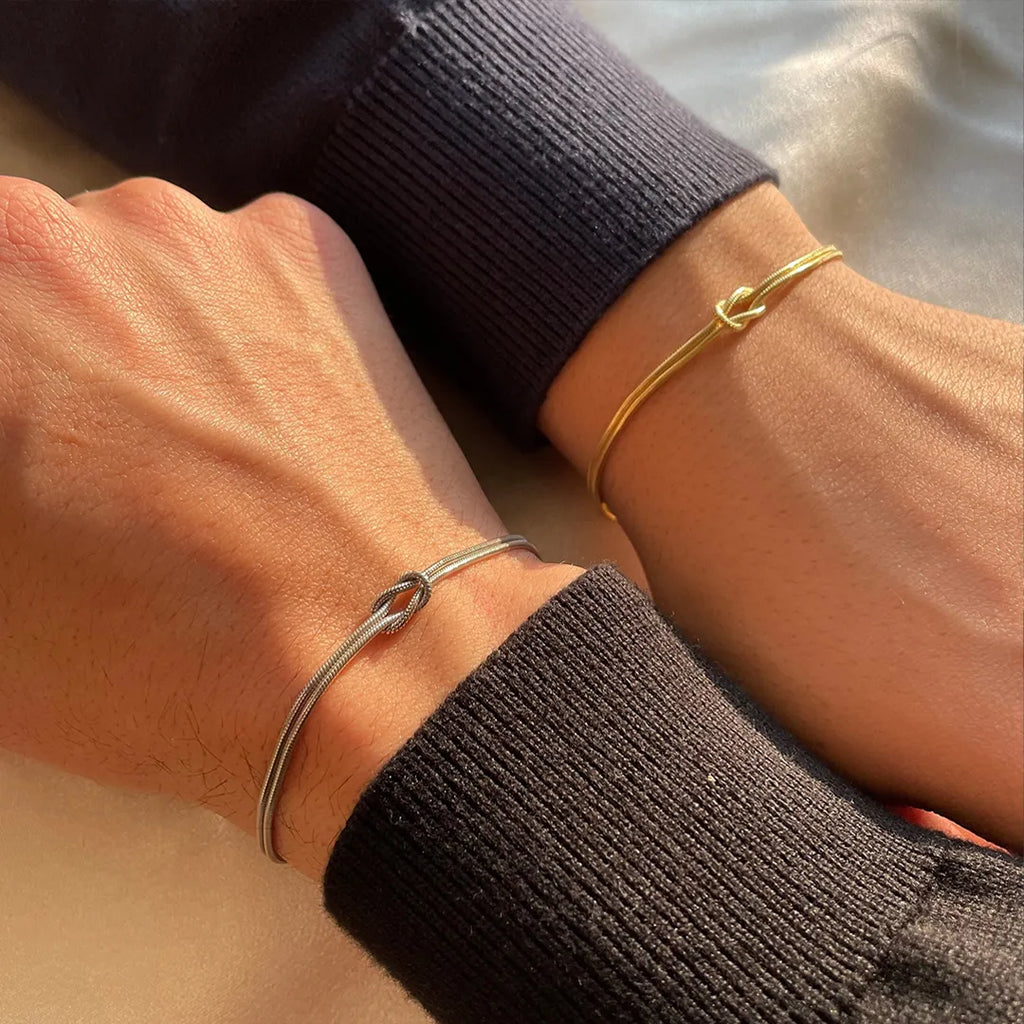 For Love - Infinity Knot Bracelet