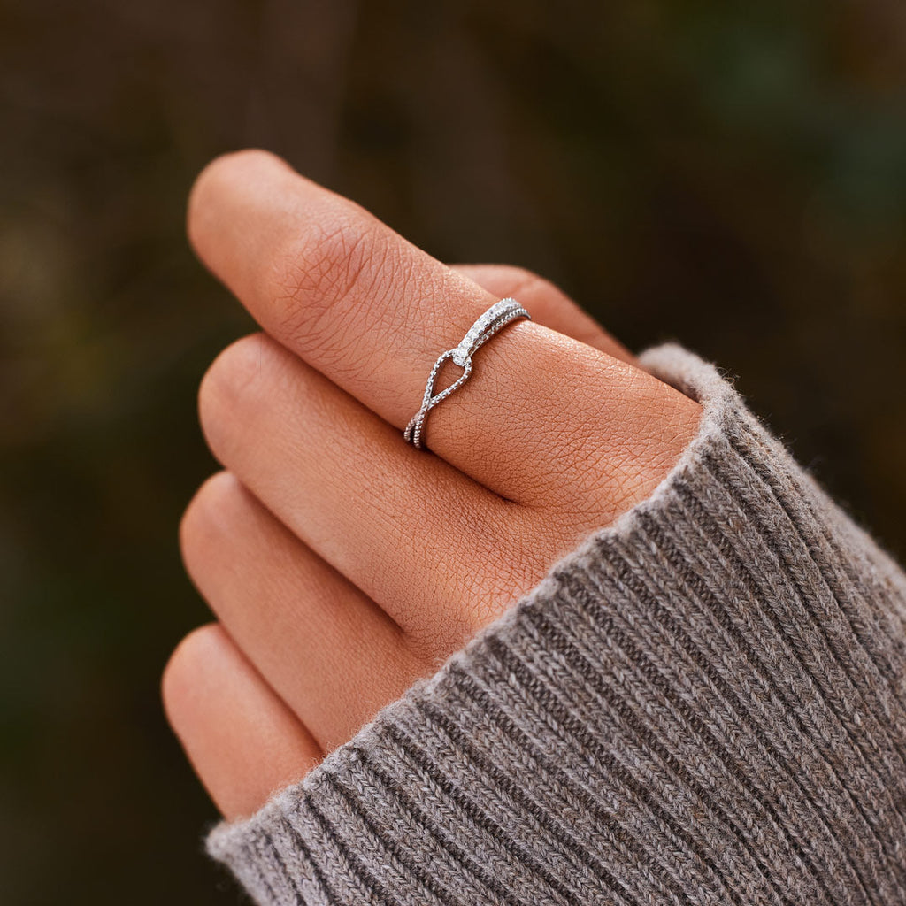 Mother Daughter Mobius Bond Knot Double Band Ring