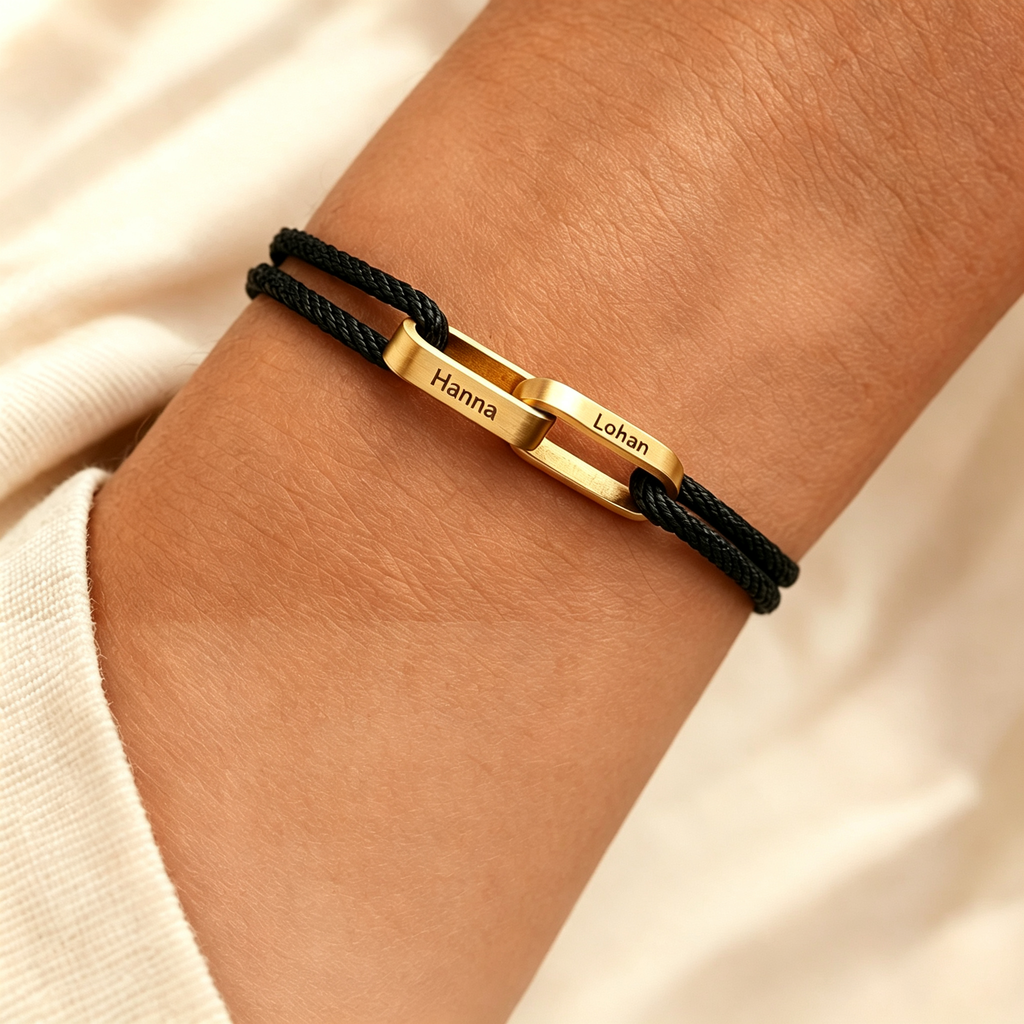 Couple Connected Hearts Personalized Name Bracelet — 1